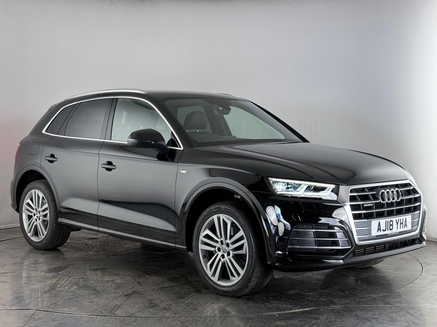 Used Audi Q5 2018 for sale - 76537695: Photo 1