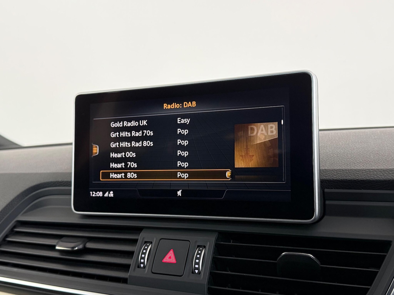 Used Audi Q5 2018 for sale - 76537695: Photo 30