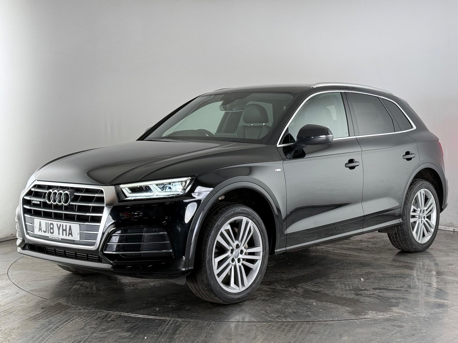 Used Audi Q5 2018 for sale - 76537695: Photo 4