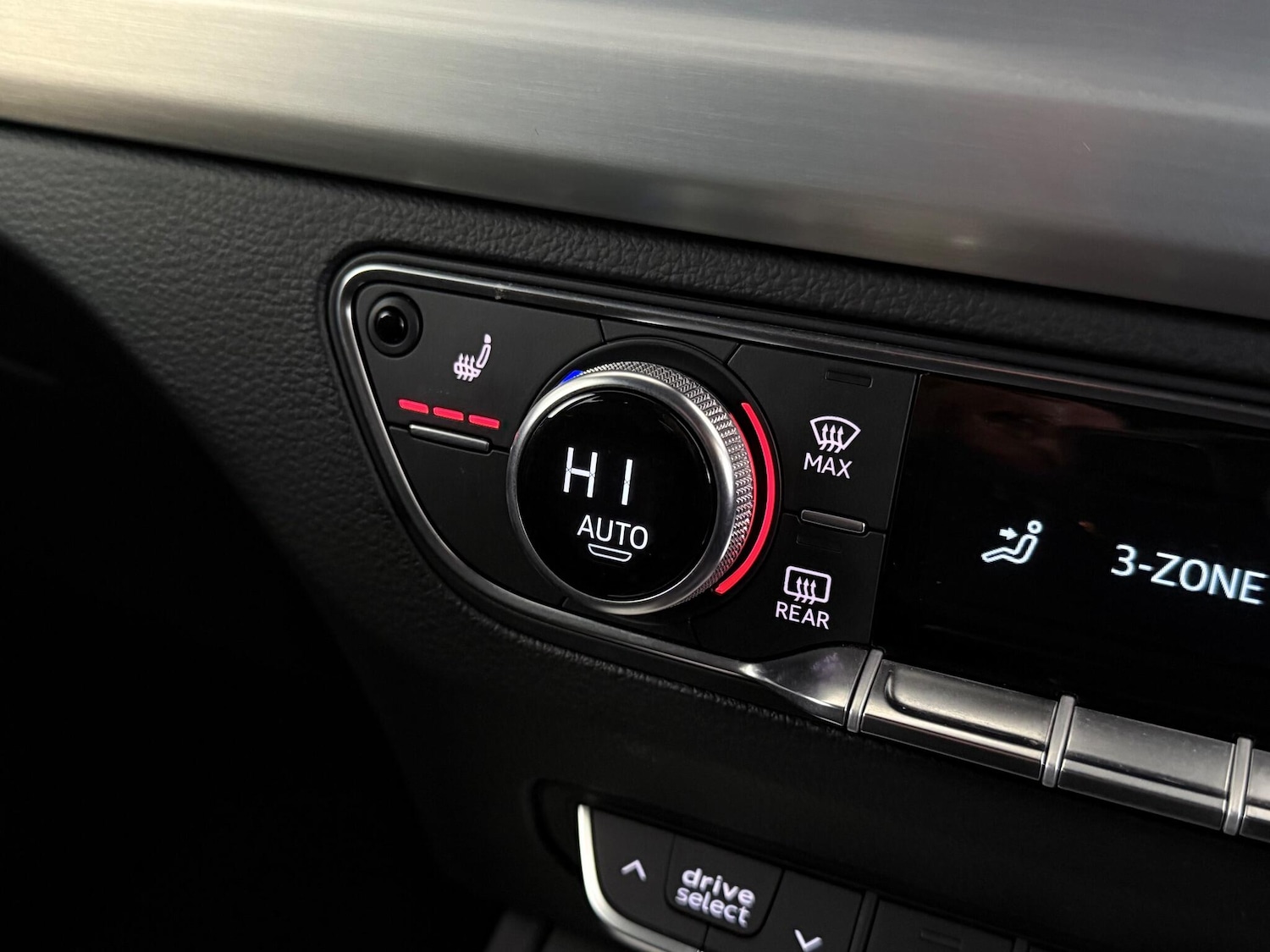 Used Audi Q5 2018 for sale - 76537695: Photo 44