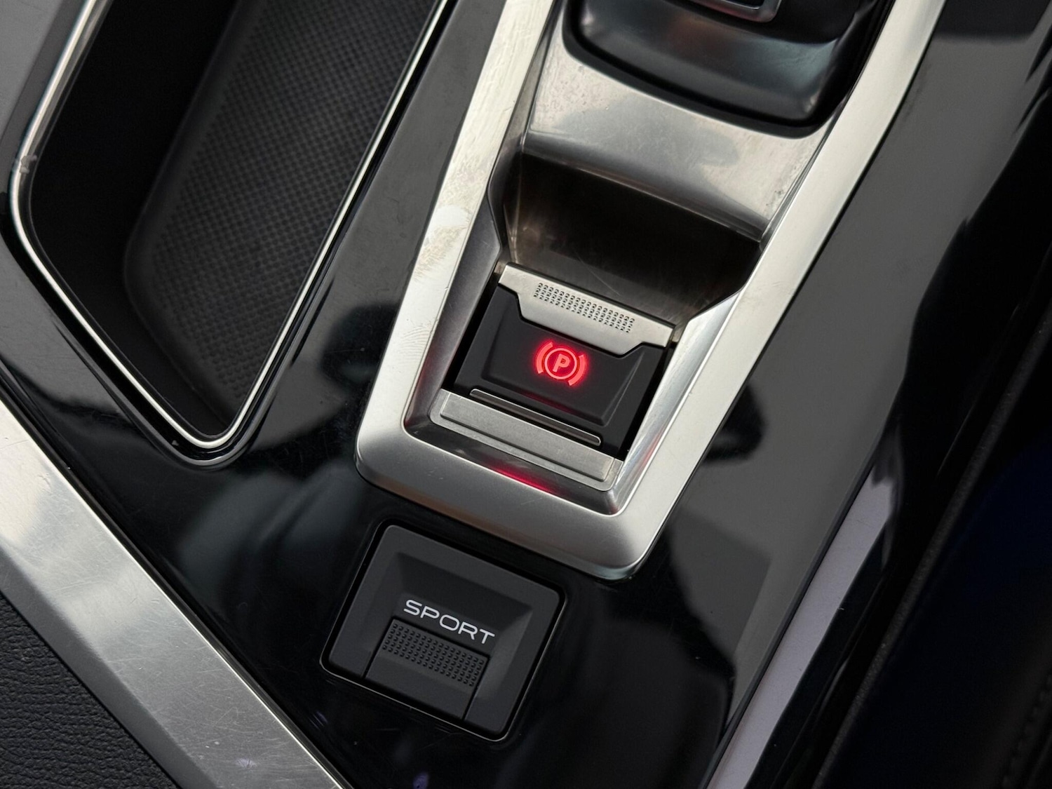 Used Peugeot 3008 2018 for sale - 76466808: Photo 42