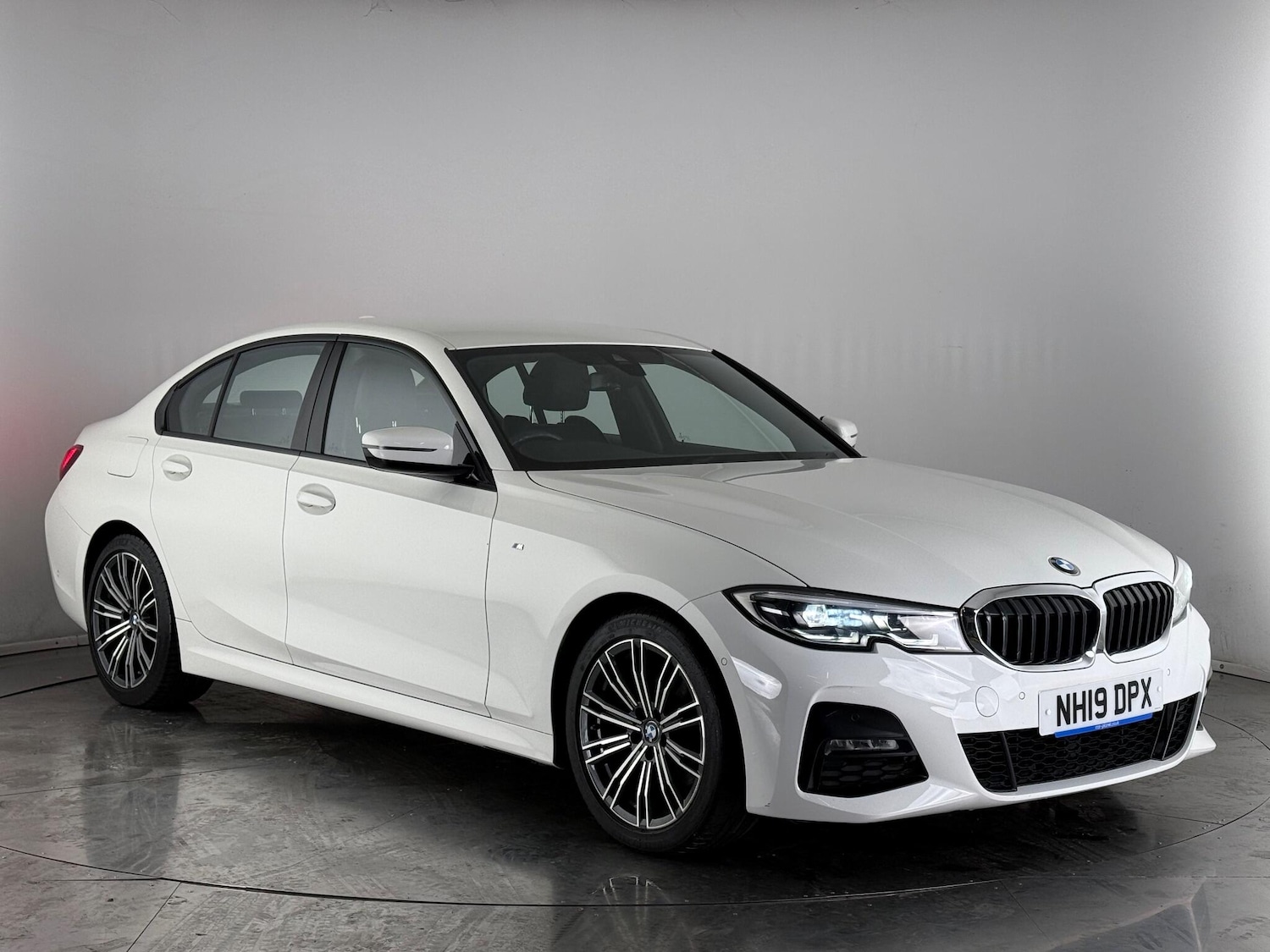 Used BMW 3 Series 2019 for sale - 76467278: Photo 1