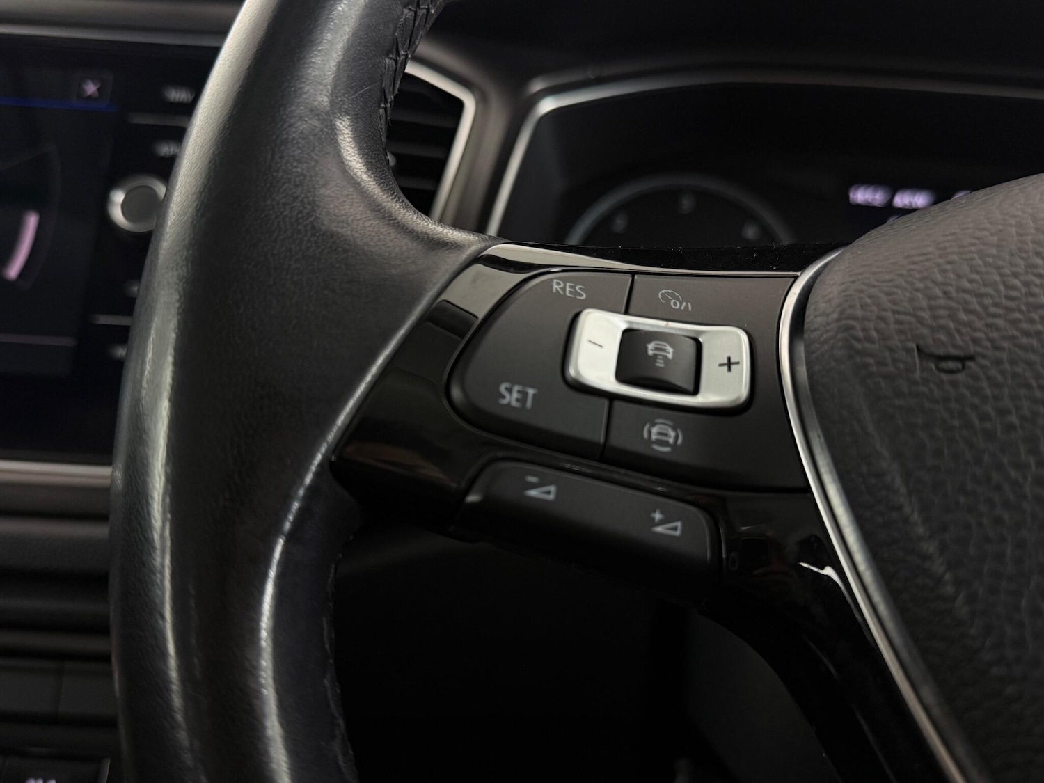 Used Volkswagen T-Roc 2019 for sale - 77182887: Photo 18