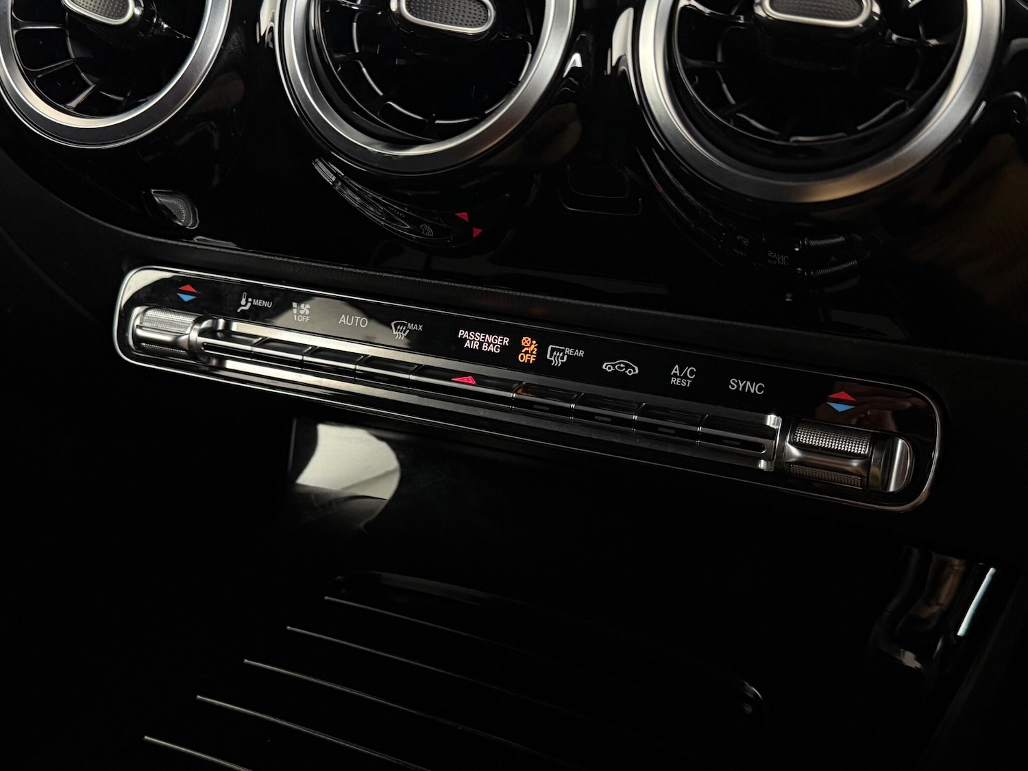 Used Mercedes-Benz A-Class 2020 for sale - 76466787: Photo 36