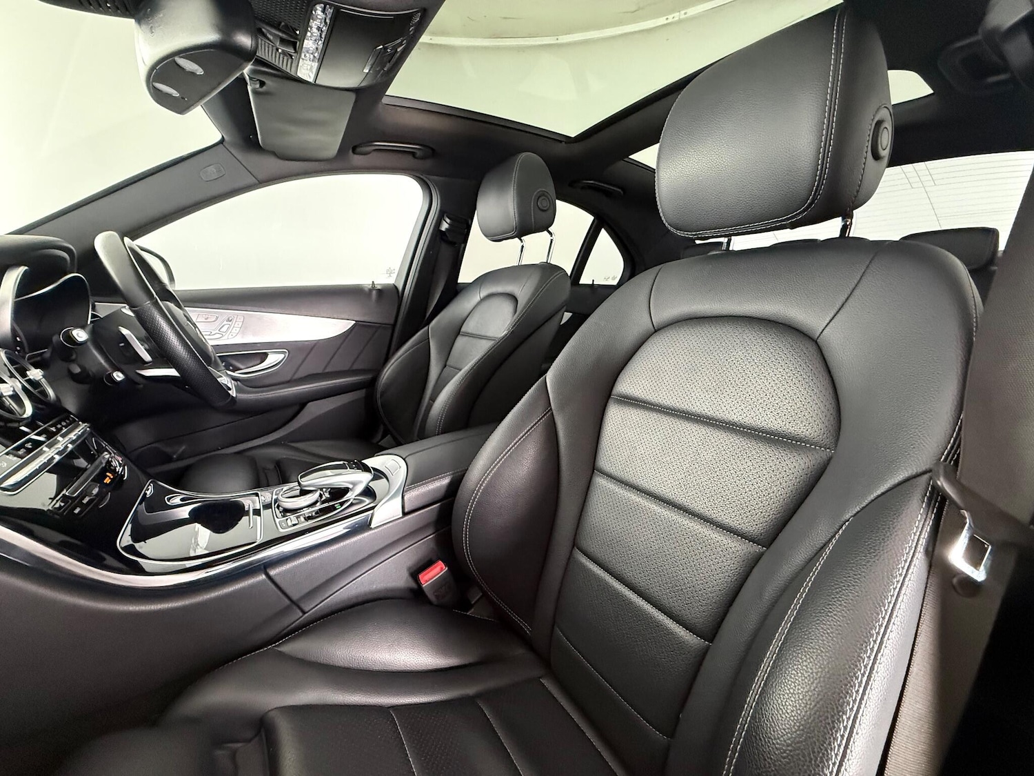 Used Mercedes-Benz C Class 2018 for sale - 77246737: Photo 31