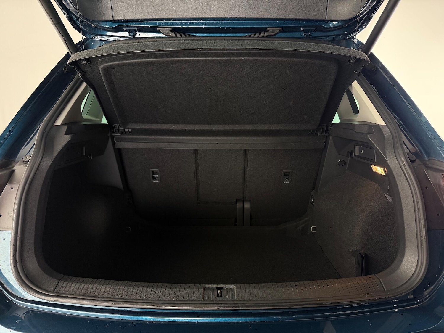 Used Volkswagen Tiguan 2021 for sale - 76467378: Photo 12