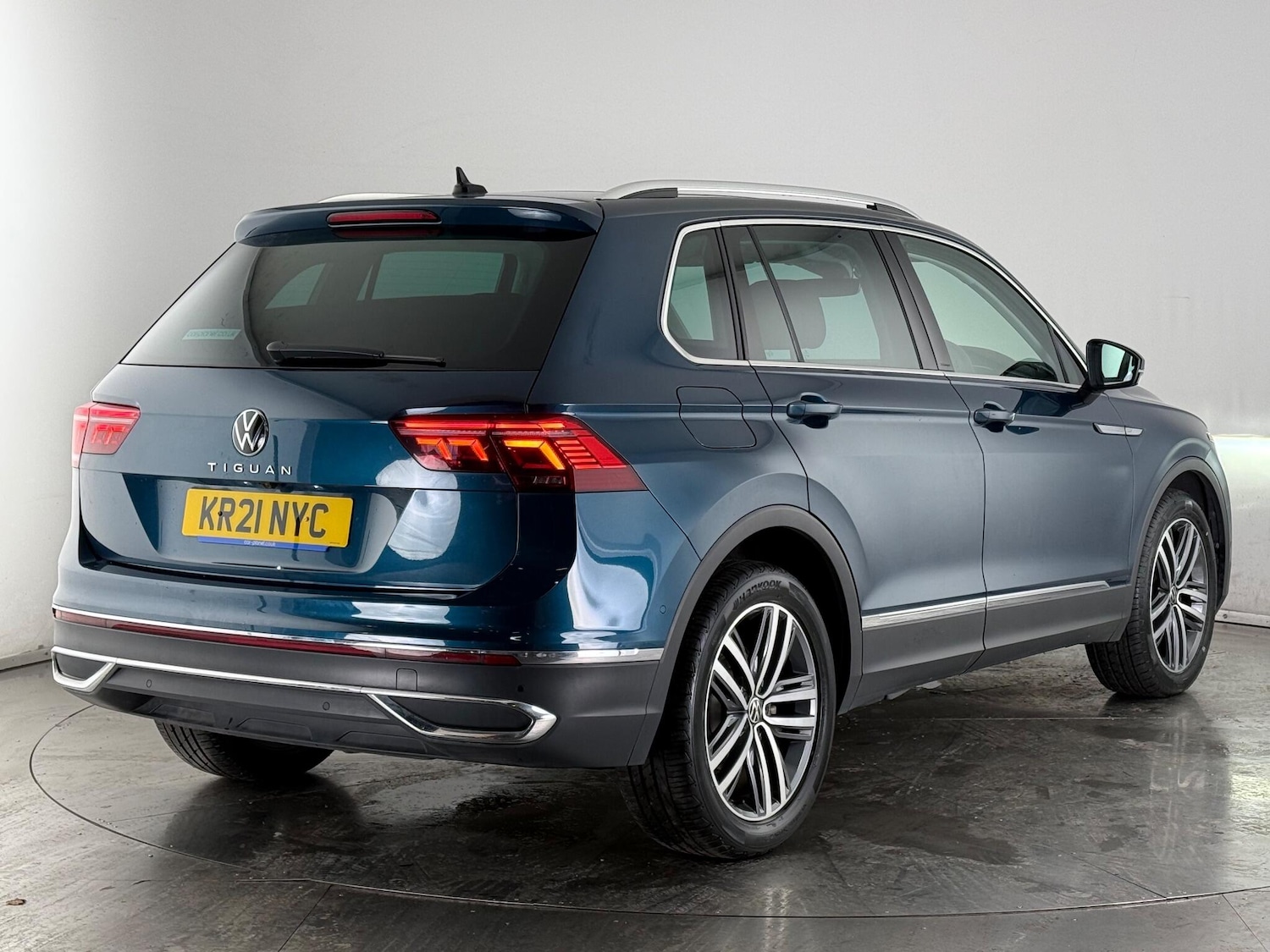 Used Volkswagen Tiguan 2021 for sale - 76467378: Photo 5