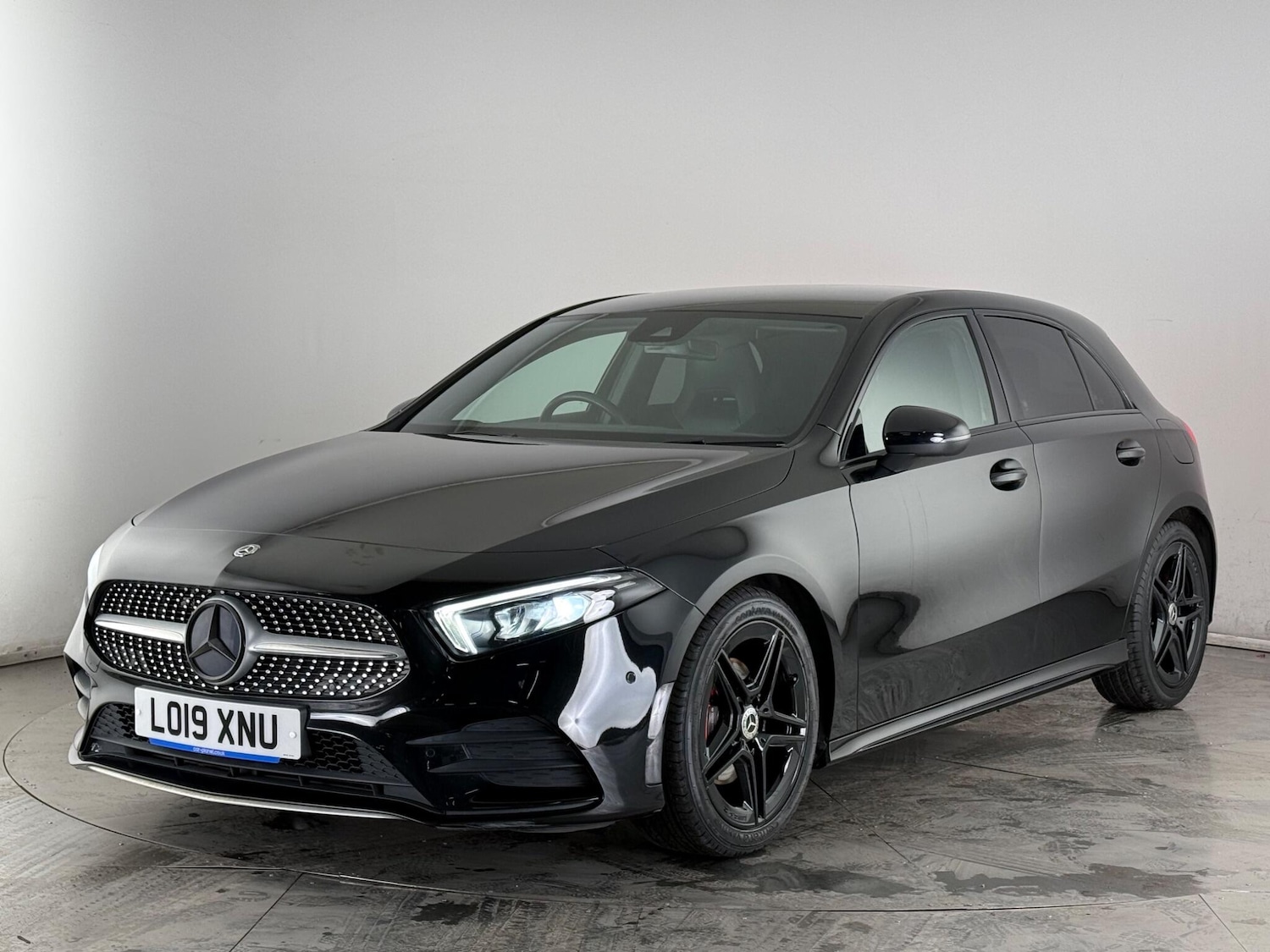 Used Mercedes-Benz A-Class 2019 for sale - 77902224: Photo 2