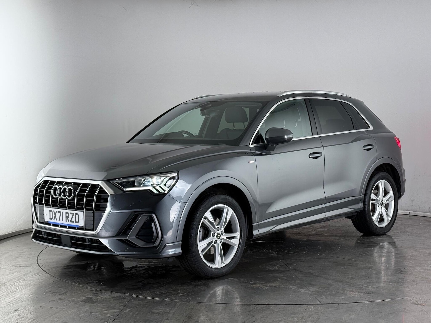 Used Audi Q3 2021 for sale - 76912655: Photo 3