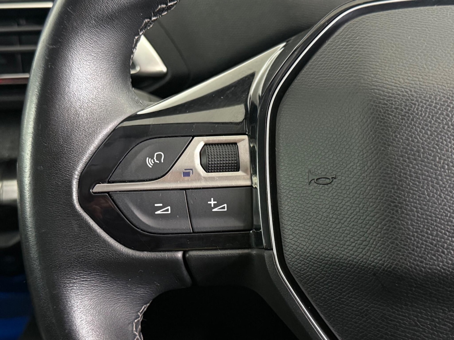 Used Peugeot 3008 2019 for sale - 76551025: Photo 25