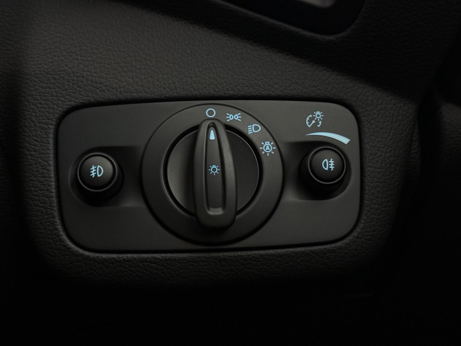 Used Ford Kuga 2018 for sale - 77216832: Photo 18