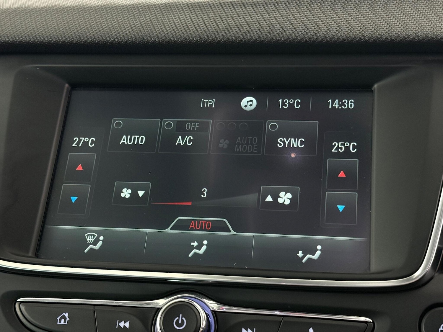 Used Vauxhall Crossland X 2020 for sale - 76592945: Photo 34