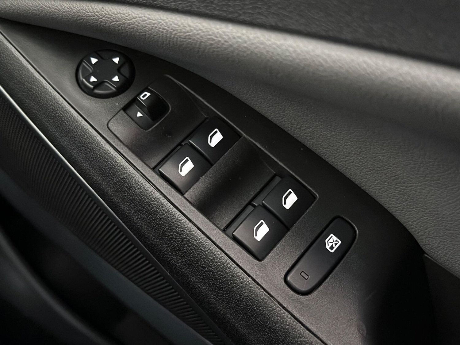 Used Vauxhall Crossland X 2020 for sale - 76592945: Photo 38