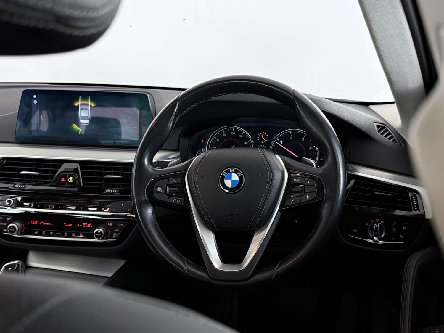 Used BMW 5 Series 2017 for sale - 77182340: Photo 17