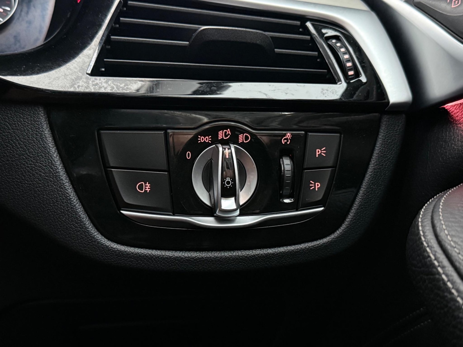 Used BMW 5 Series 2017 for sale - 77182340: Photo 22