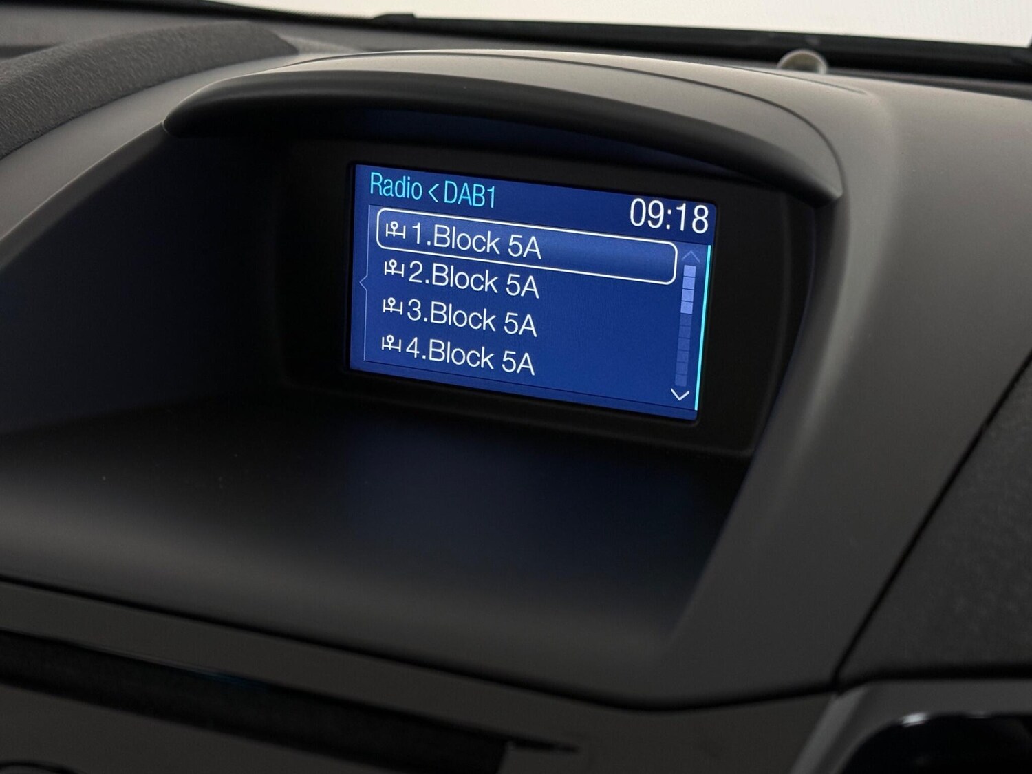 Used Ford Fiesta 2015 for sale - 77984729: Photo 24