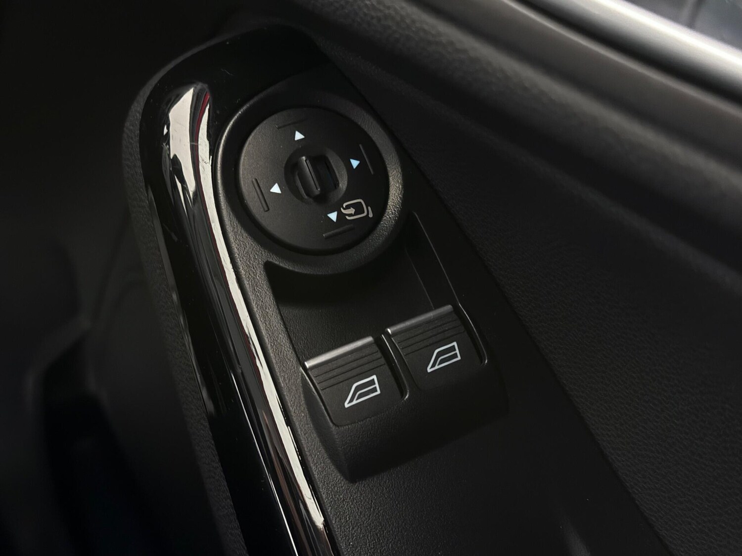 Used Ford Fiesta 2015 for sale - 77984729: Photo 27