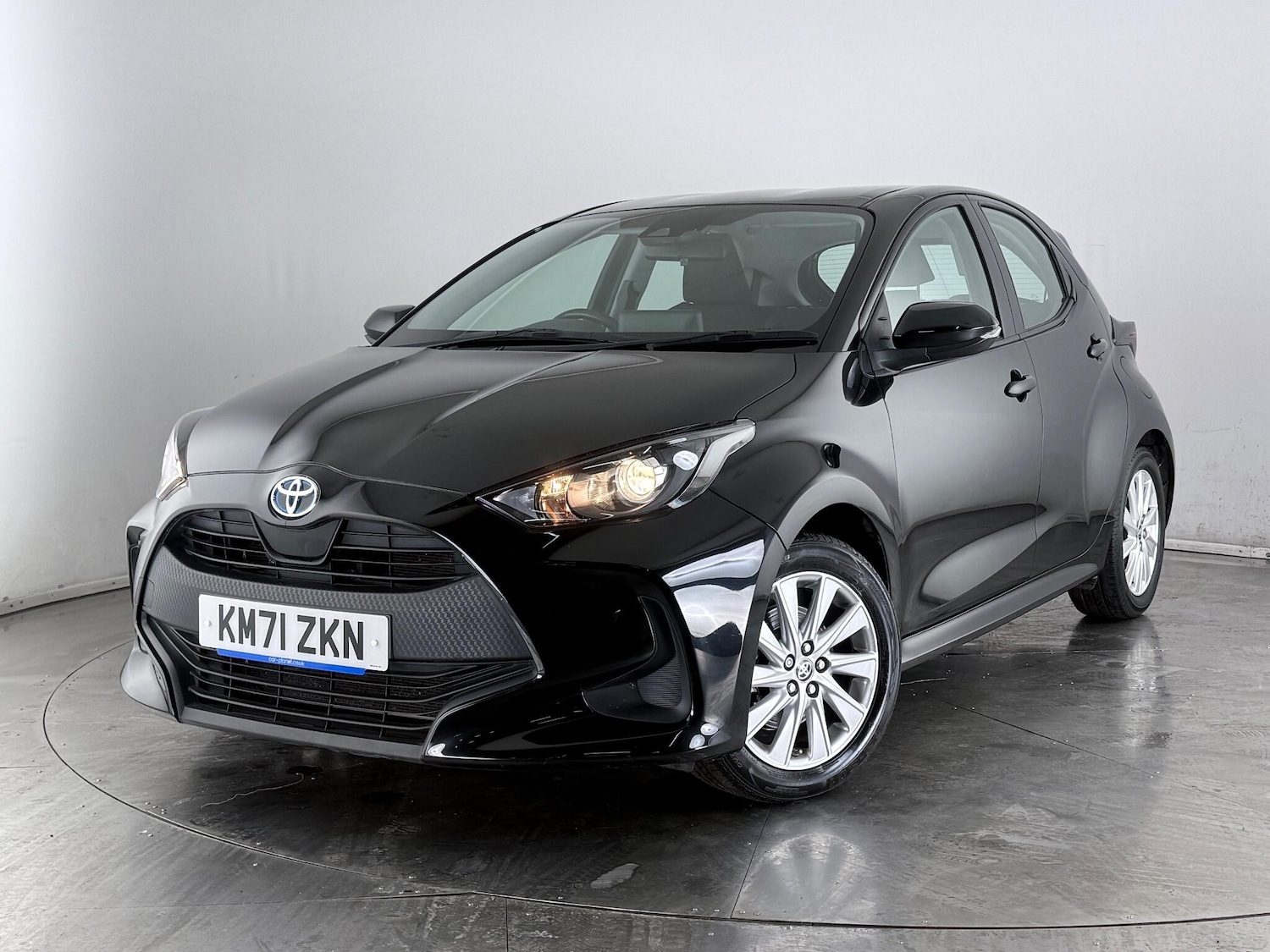 Used Toyota Yaris 2021 for sale - 77260456: Photo 31