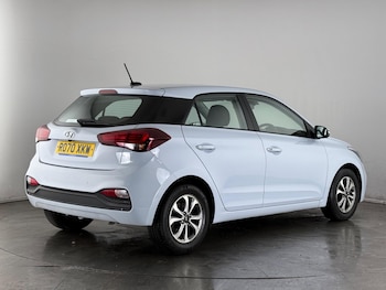 Used Hyundai i20 2020 for sale - 77587432: Photo