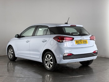 Used Hyundai i20 2020 for sale - 77587432: Photo