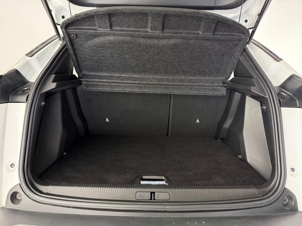 Used Peugeot 2008 2021 for sale - 76163532: Photo 12
