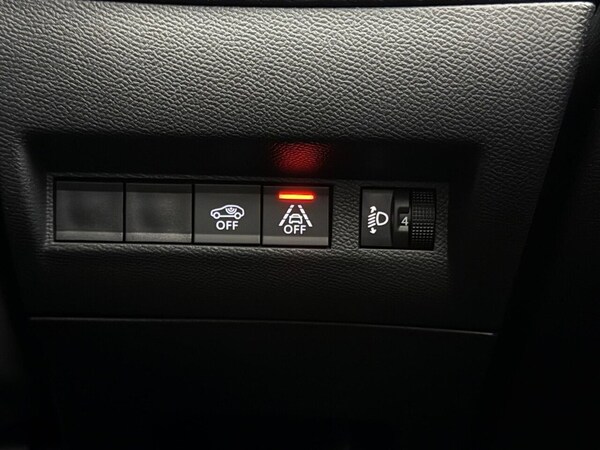 Used Peugeot 2008 2021 for sale - 76163532: Photo 38