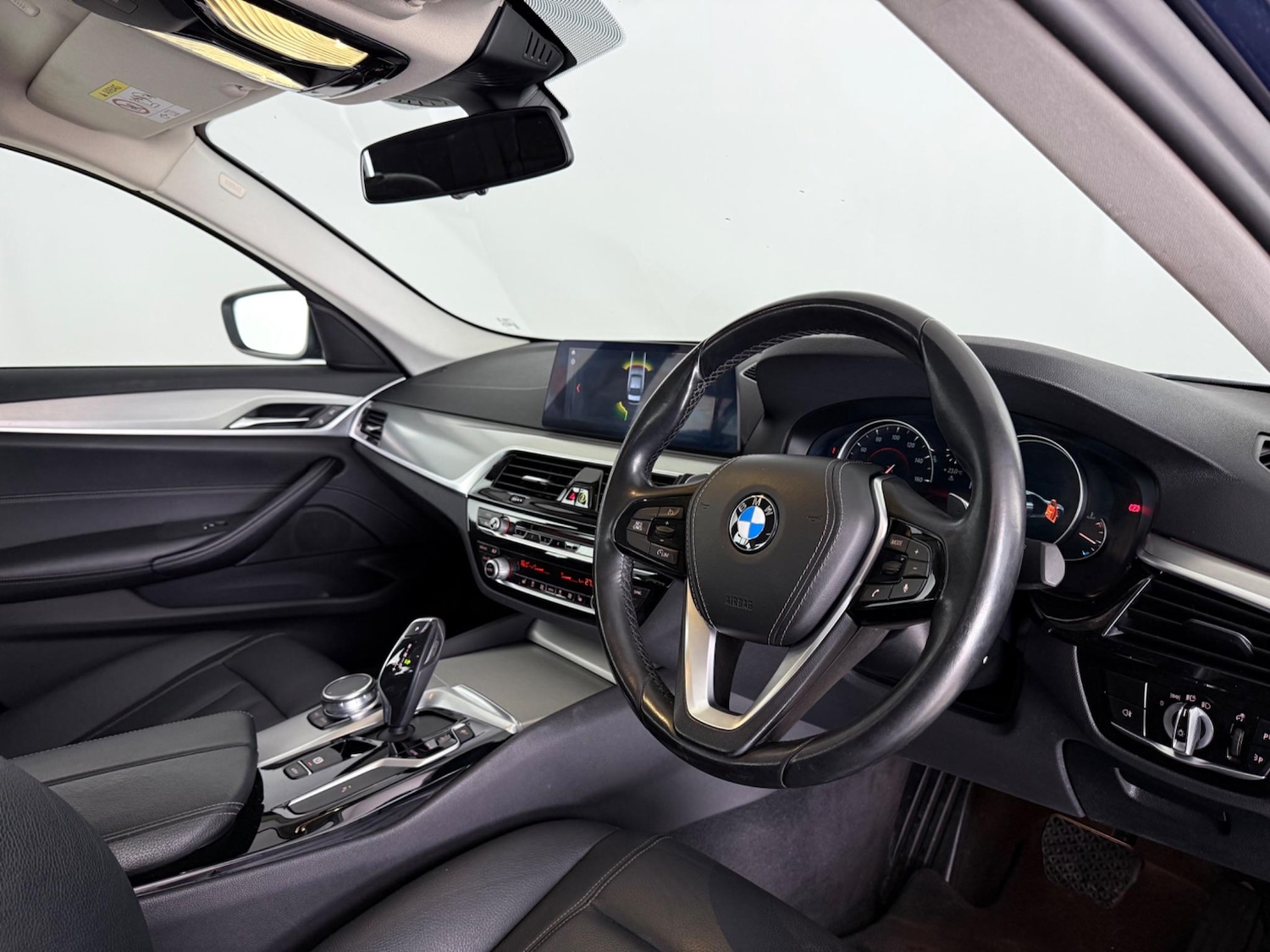 Used BMW 5 Series 2017 for sale - 77246957: Photo 11