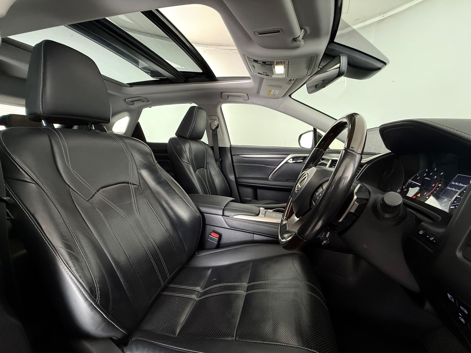 Used Lexus RX 2021 for sale - 77932459: Photo 11