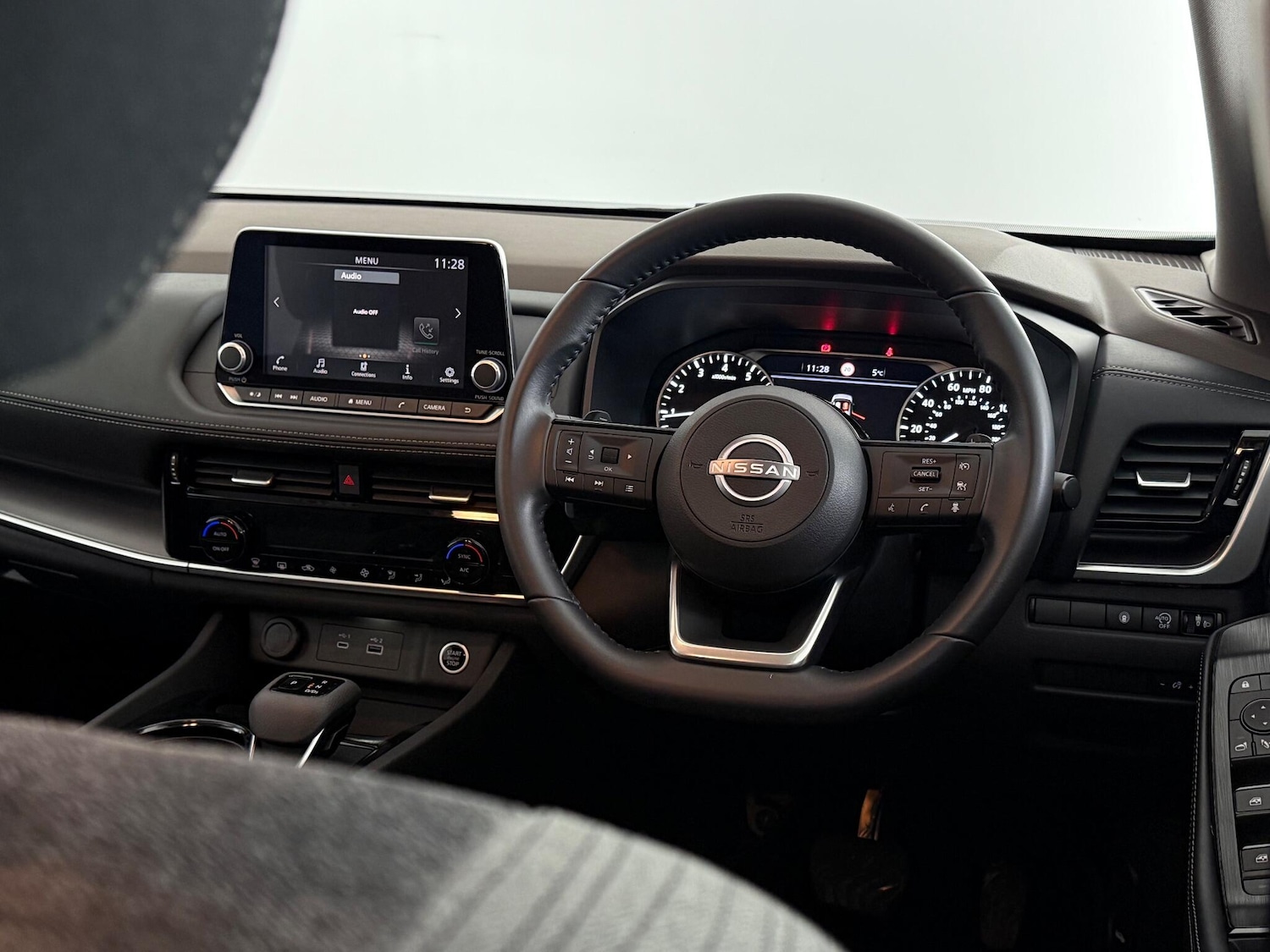 Used Nissan X-Trail 2024 for sale - 77183052: Photo 19