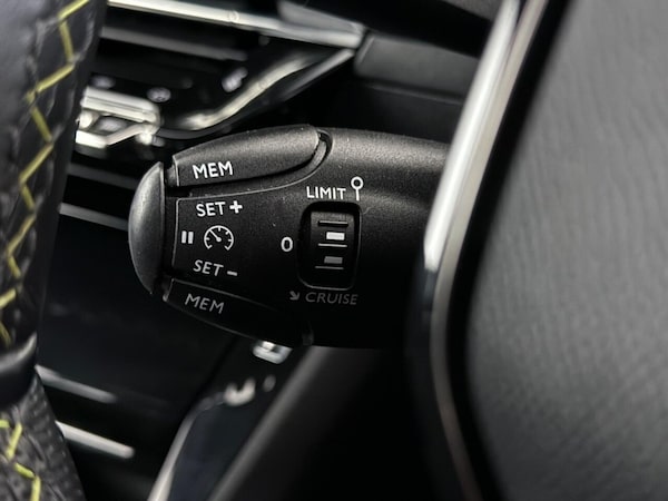 Used Peugeot 2008 2021 for sale - 76203133: Photo 29
