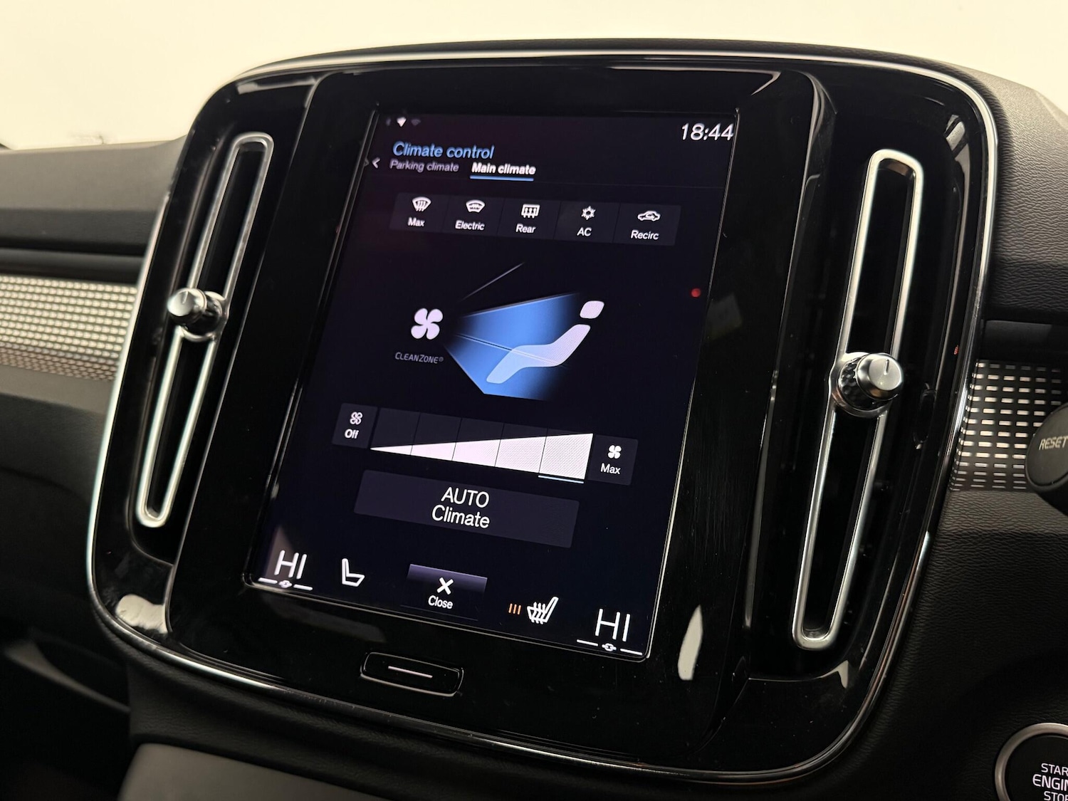 Used Volvo XC40 2022 for sale - 77222226: Photo 31