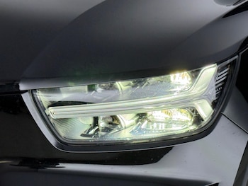 Used Volvo XC40 2021 for sale - 79353491: Photo