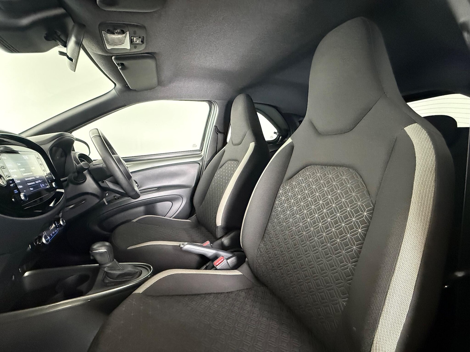 Used Toyota Aygo X 2023 for sale - 76467033: Photo 15