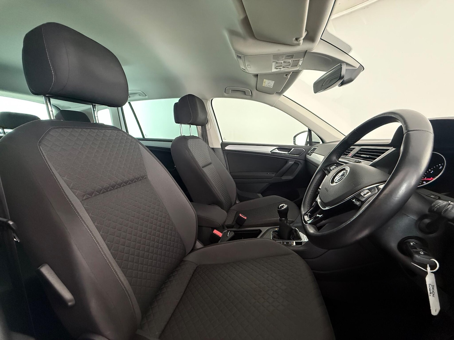 Used Volkswagen Tiguan 2017 for sale - 77182915: Photo 12