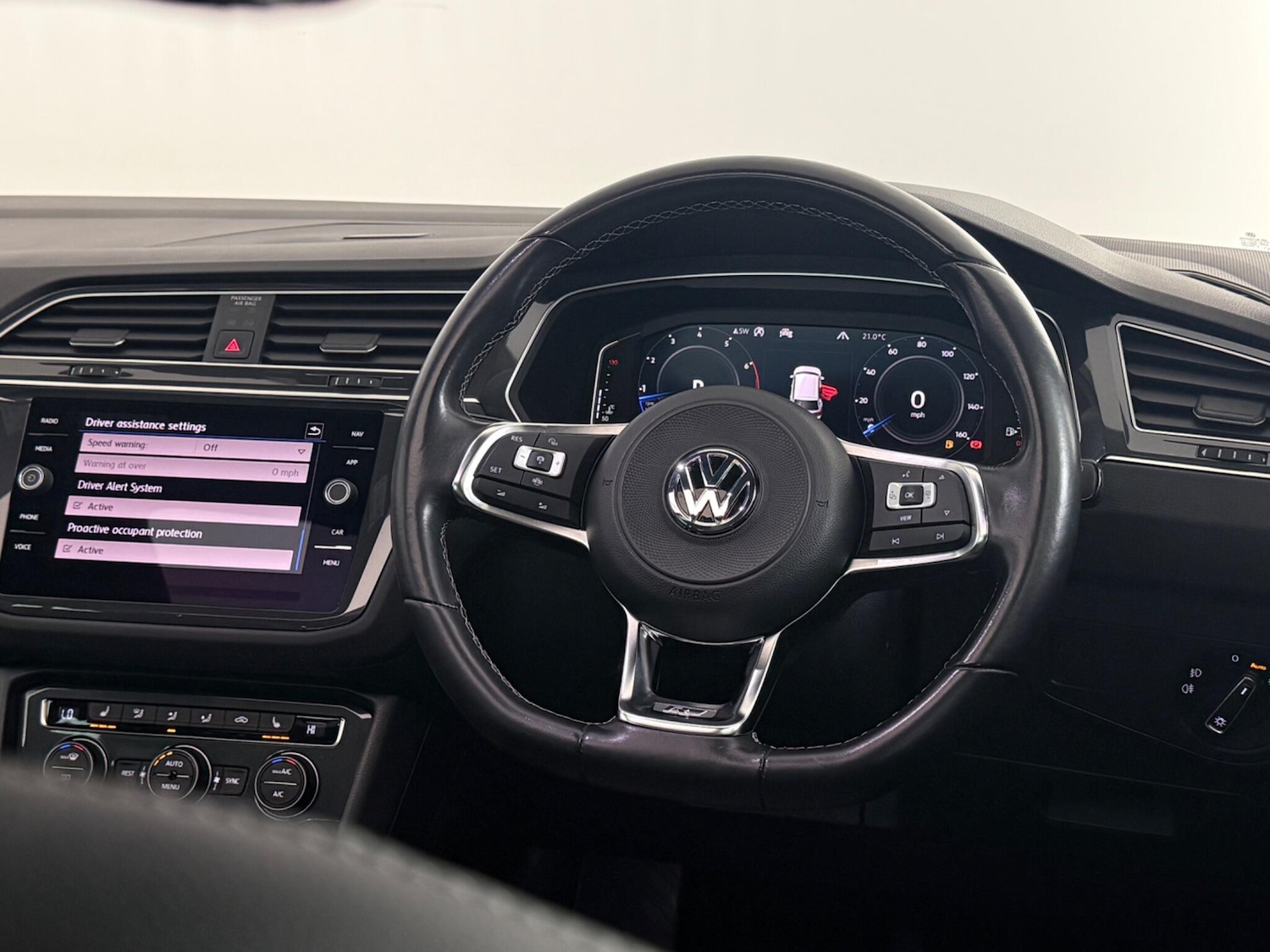 Used Volkswagen Tiguan 2020 for sale - 76466920: Photo 23