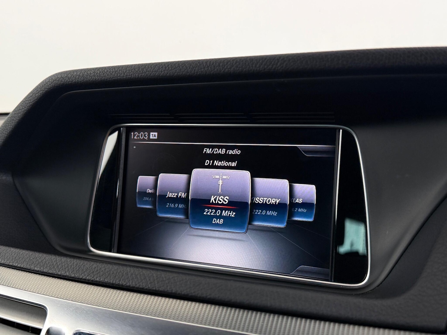 Used Mercedes-Benz E Class 2015 for sale - 77243143: Photo 27