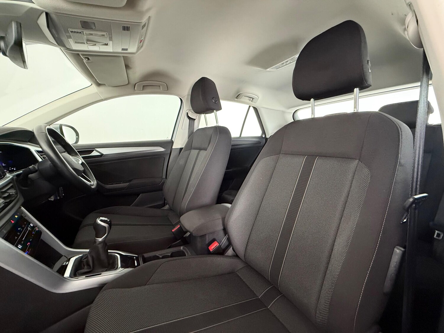 Used Volkswagen T-Roc 2023 for sale - 77575465: Photo 11