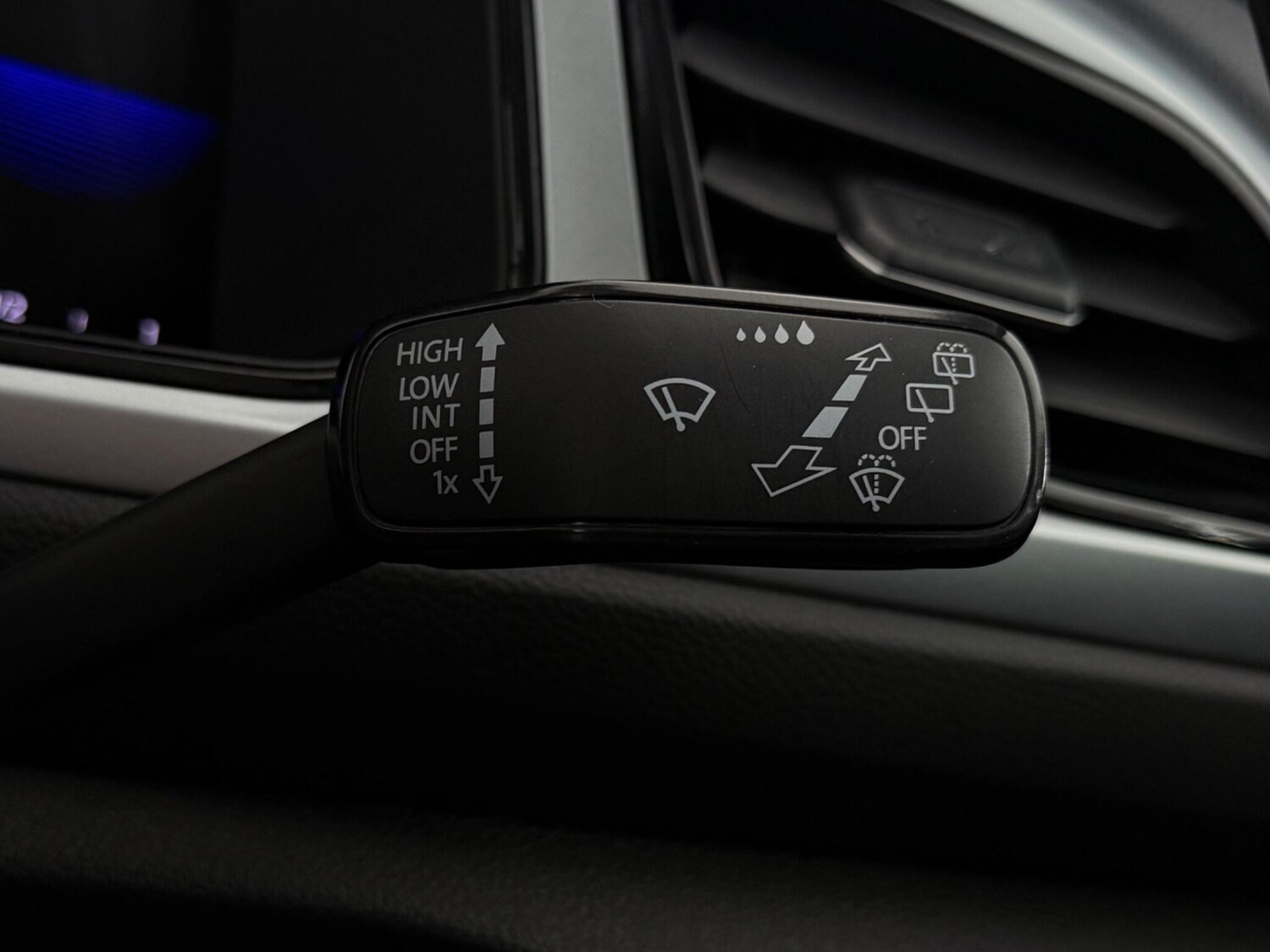 Used Volkswagen T-Roc 2023 for sale - 77575465: Photo 20