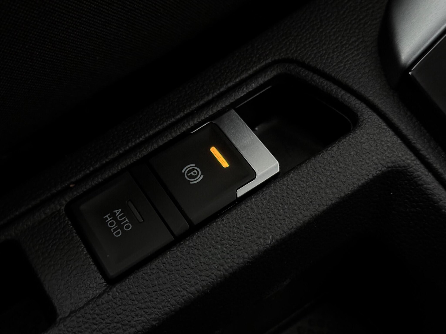 Used Volkswagen T-Roc 2023 for sale - 77575465: Photo 33