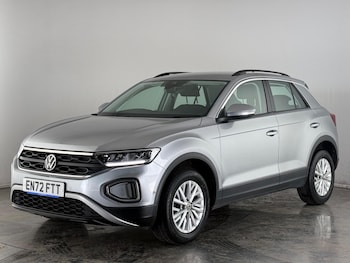 Used Volkswagen T-Roc 2023 for sale - 77575465: Photo