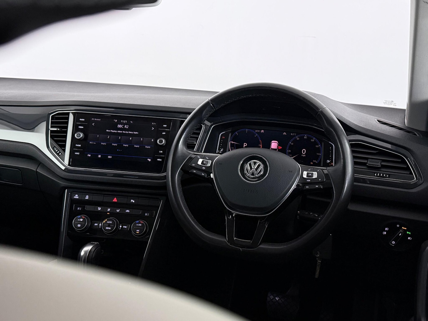 Used Volkswagen T-Roc 2019 for sale - 77259545: Photo 16