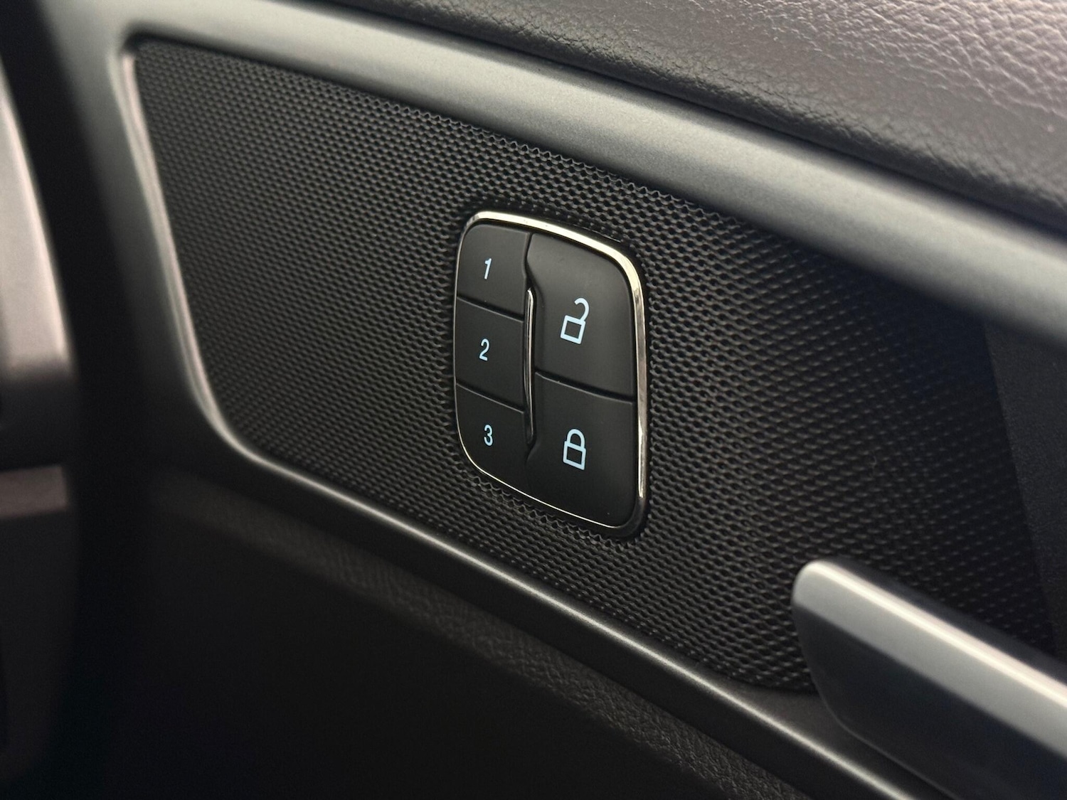 Used Ford Mondeo 2019 for sale - 77217020: Photo 21