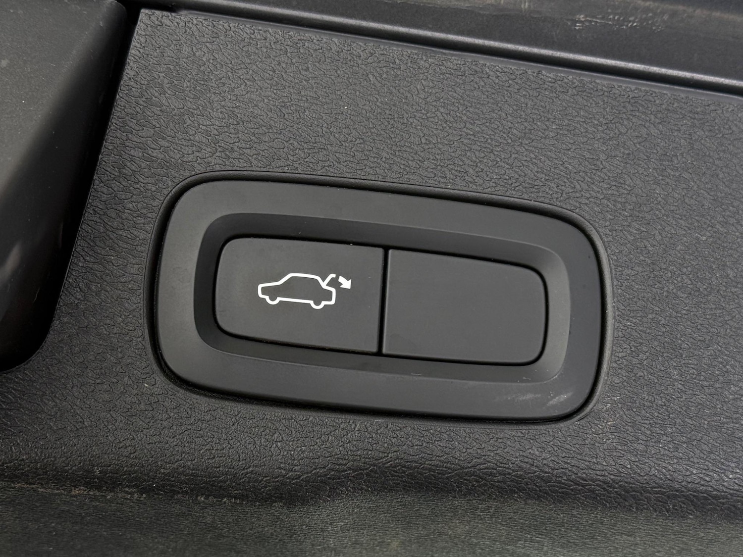 Used Volvo XC60 2018 for sale - 76466921: Photo 14