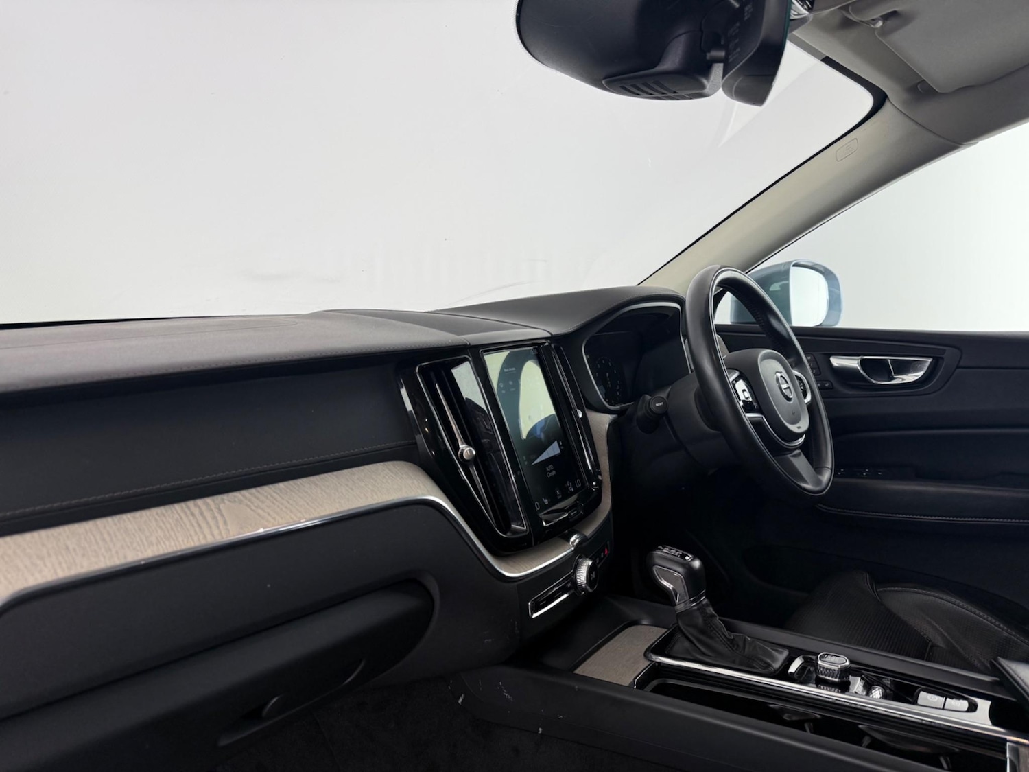Used Volvo XC60 2018 for sale - 76466921: Photo 19