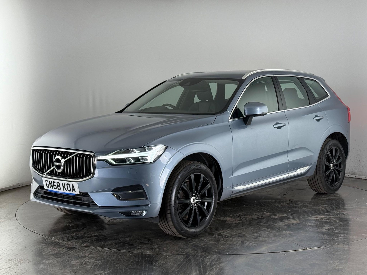 Used Volvo XC60 2018 for sale - 76466921: Photo 3
