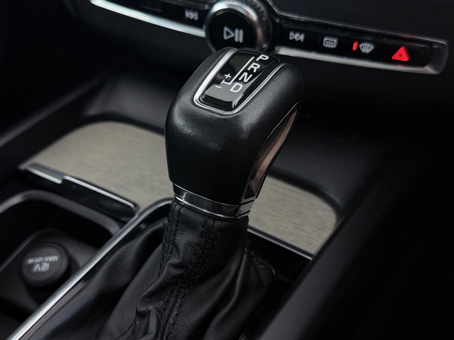 Used Volvo XC60 2018 for sale - 76466921: Photo 45