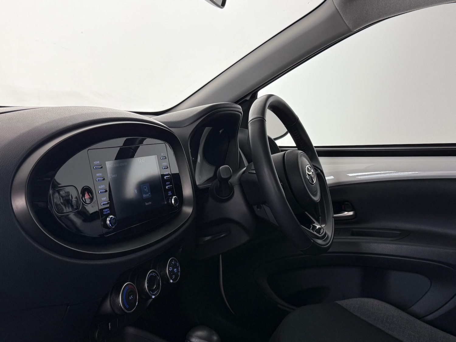 Used Toyota Aygo X 2022 for sale - 77259986: Photo 15