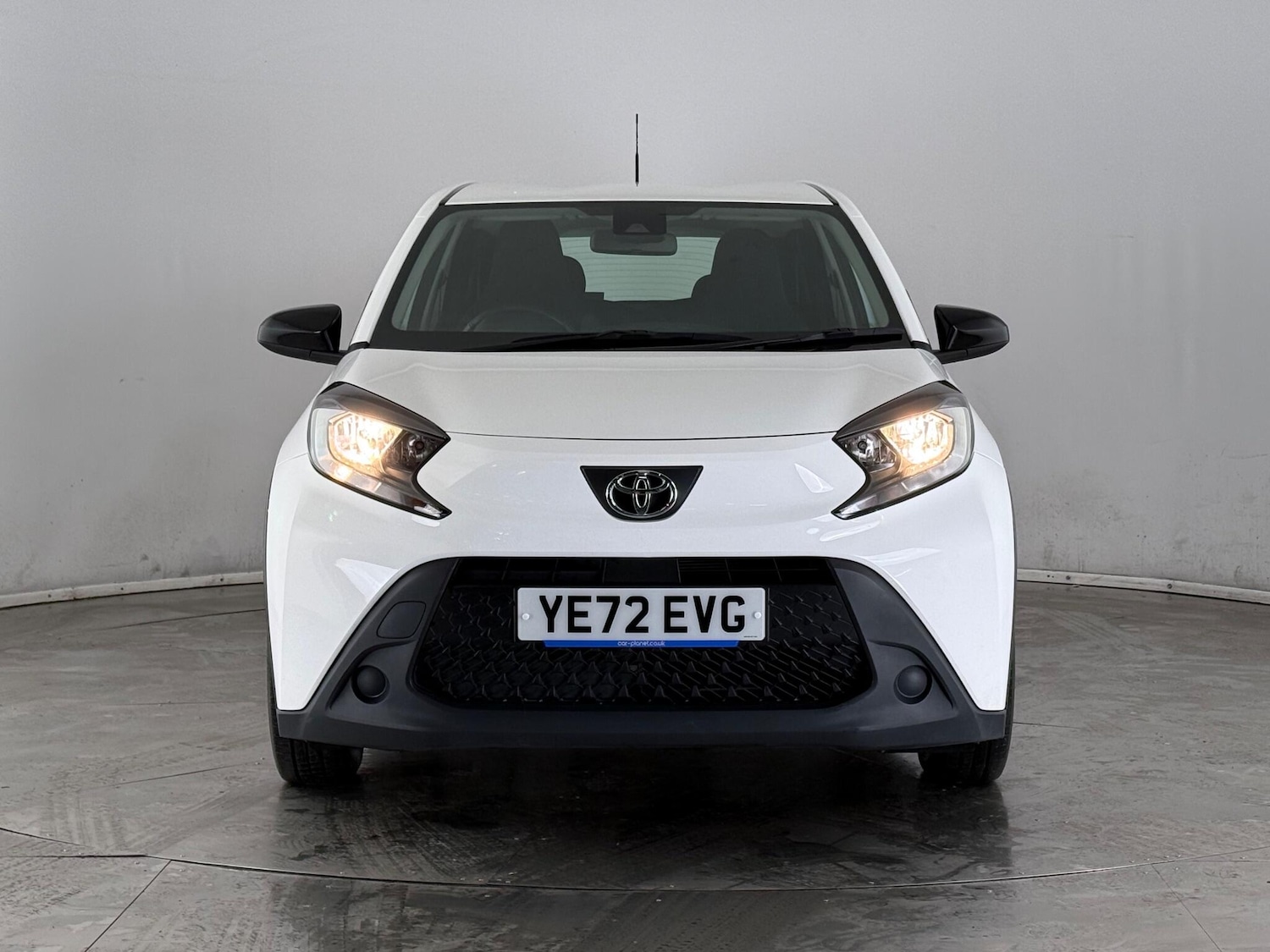 Used Toyota Aygo X 2022 for sale - 77259986: Photo 2