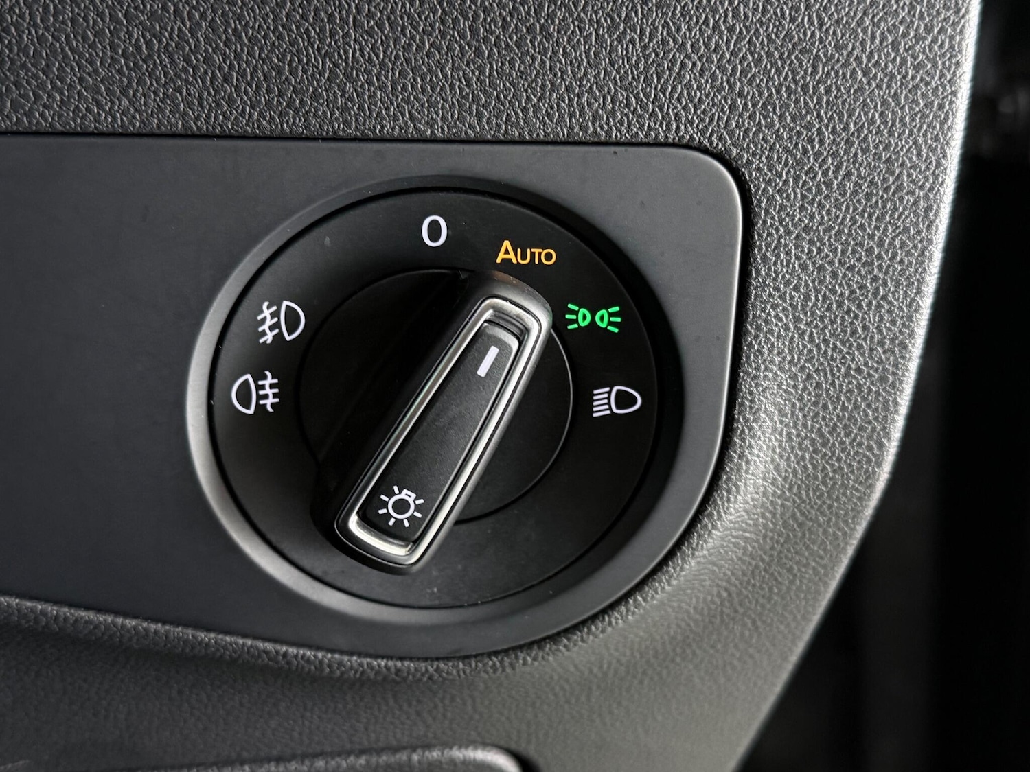 Used Volkswagen Tiguan 2020 for sale - 77243523: Photo 24