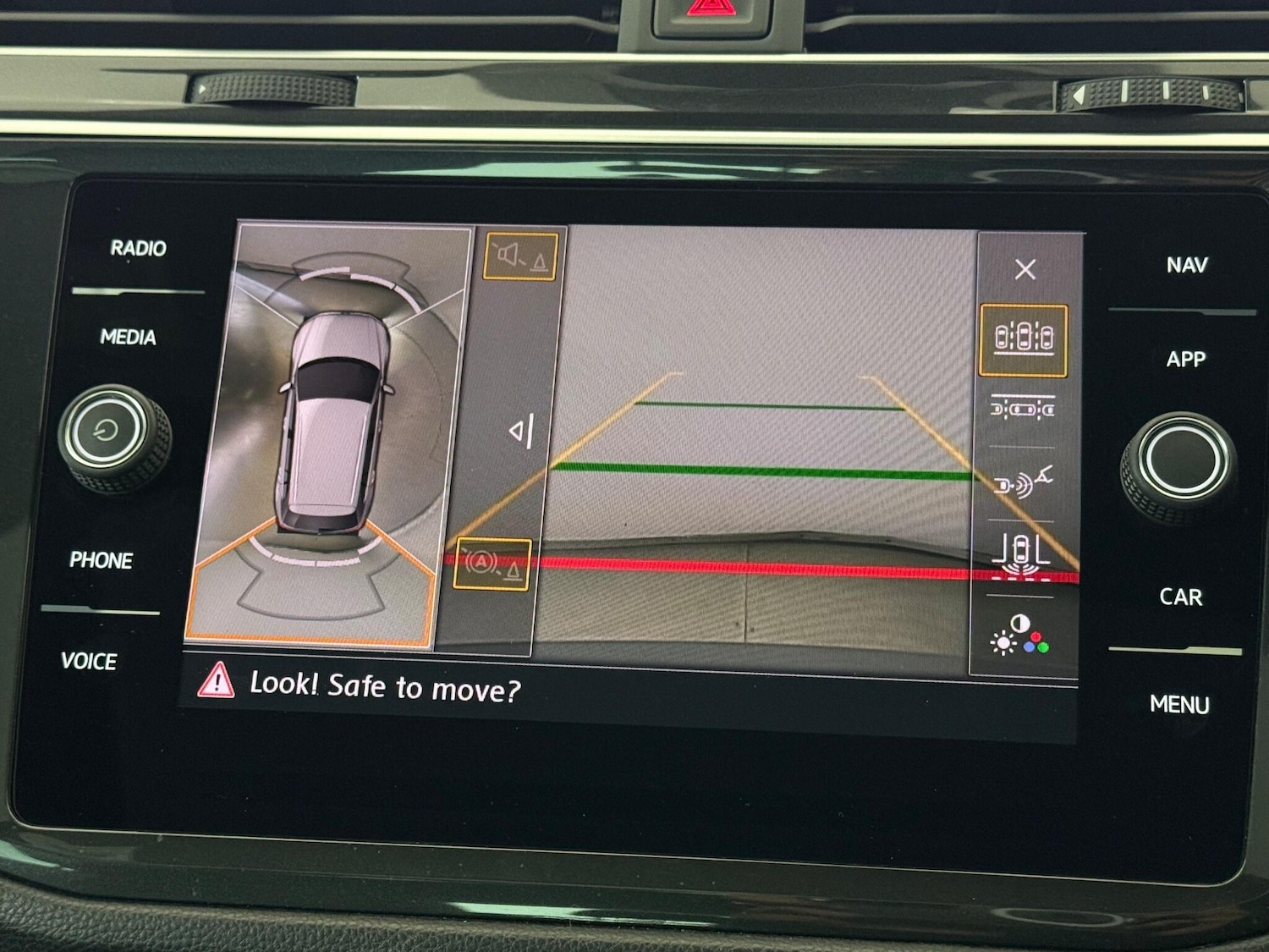 Used Volkswagen Tiguan 2020 for sale - 77243523: Photo 35